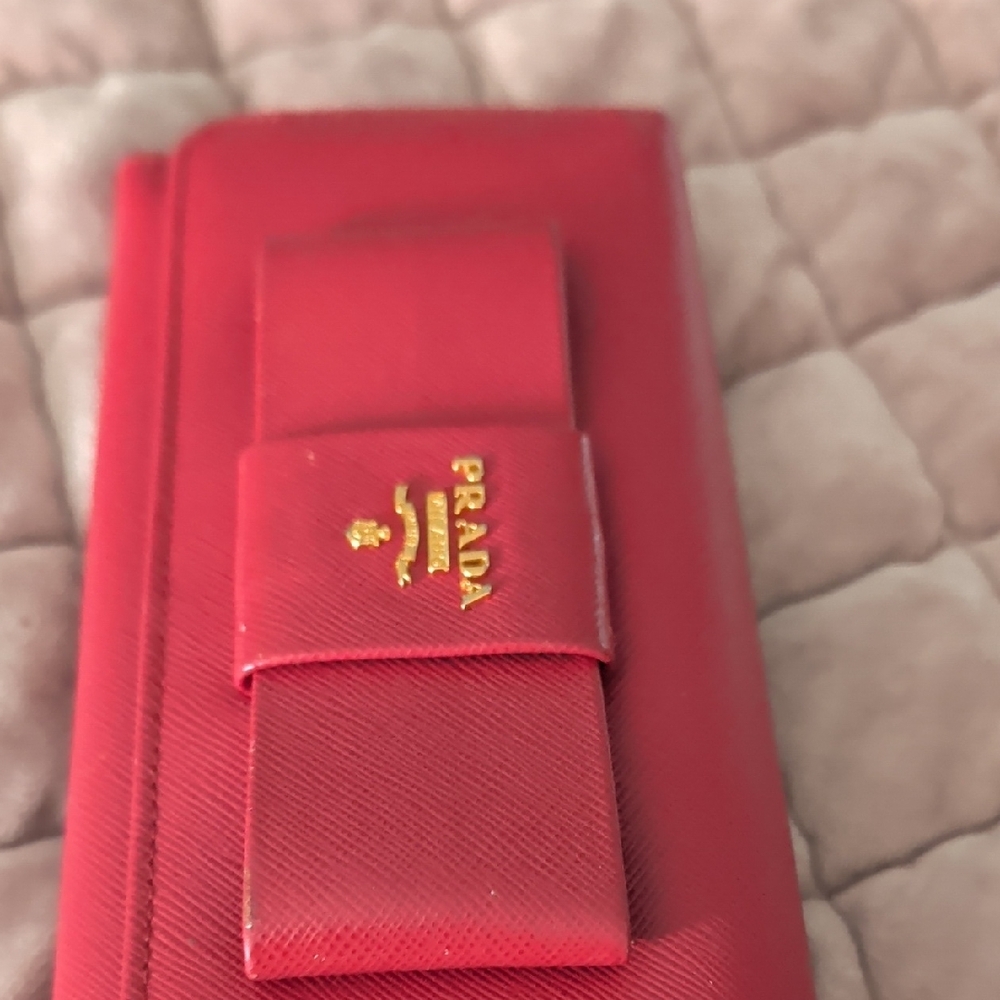 Prada Red Bow Continental Wallet with Gold Logo - Picture 6 of 6